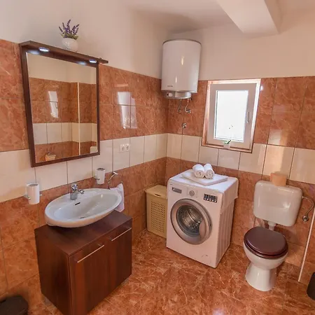 Luxury Paloma Blanca With Heated Pool Villa Lovrec