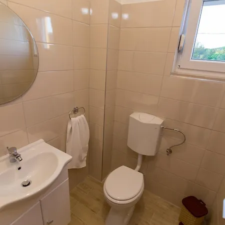 Luxury Paloma Blanca With Heated Pool Villa Lovrec