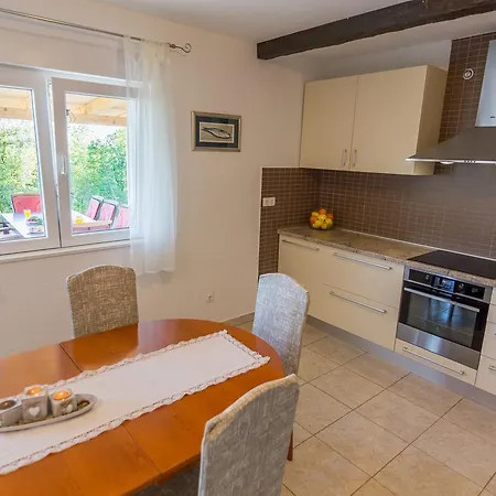 Luxury Paloma Blanca With Heated Pool