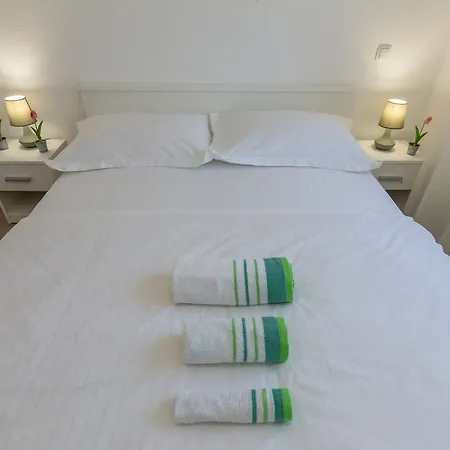 Luxury Paloma Blanca With Heated Pool *