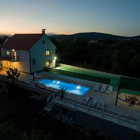 Vila Luxury Paloma Blanca With Heated Pool *