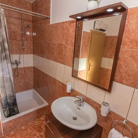 Luxury Paloma Blanca With Heated Pool * Lovrec