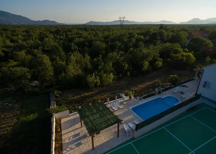 Luxury Paloma Blanca With Heated Pool *
