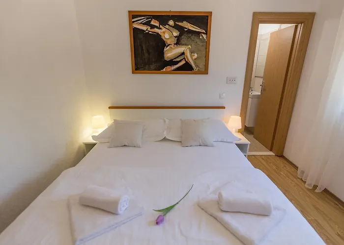 Luxury Paloma Blanca With Heated Pool 别墅 Lovreć
