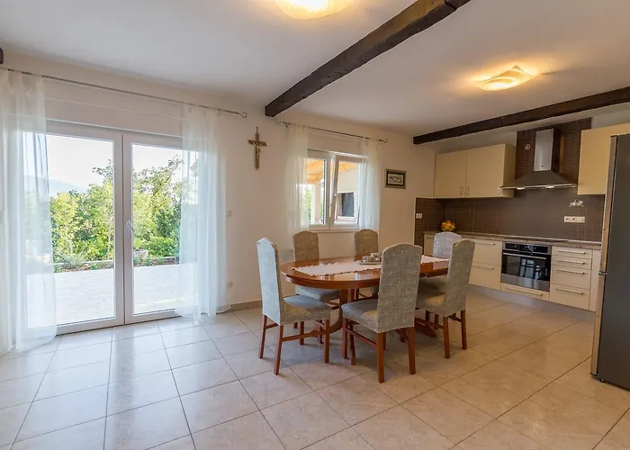 Luxury Paloma Blanca With Heated Pool * Lovreć
